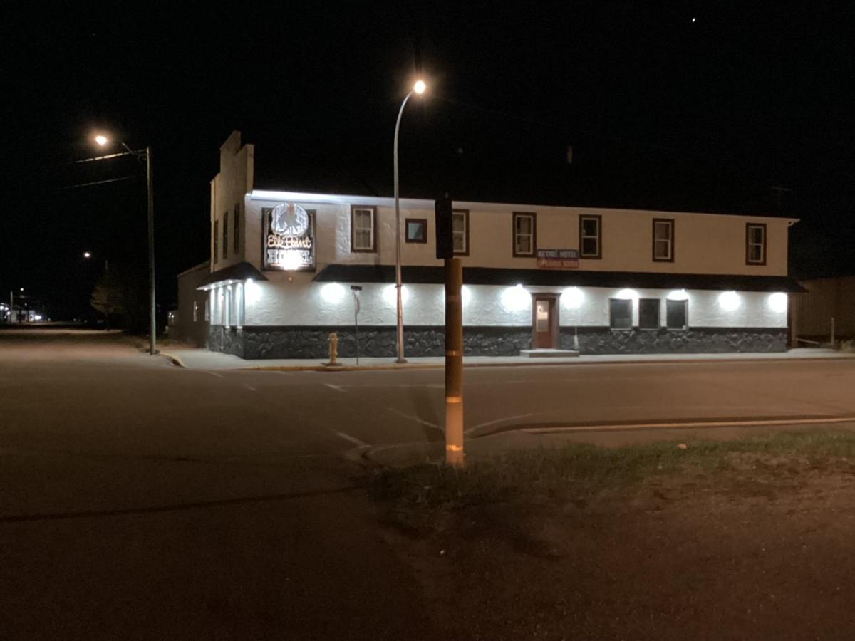 Bethel Hotel Elk Point Exteriör bild